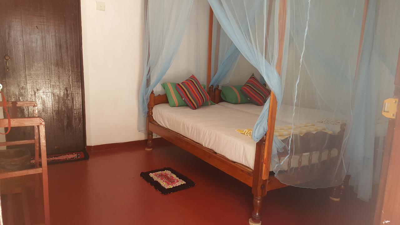Canoe Beach Resort Tangalle Εξωτερικό φωτογραφία
